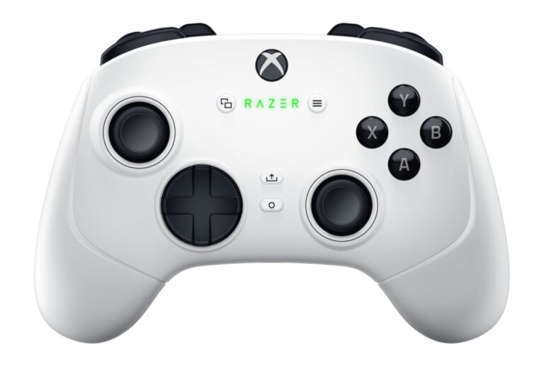 Razer WOLVERINE V3 PRO WHITE - Wireless Gaming Controller - XBOX X/S - PC - 6 Remap Buttons -